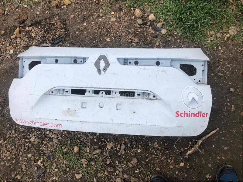 4 karavan gepek vrata