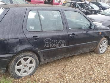 Volkswagen Golf 3 1.6 -  kompletan auto u delovima
