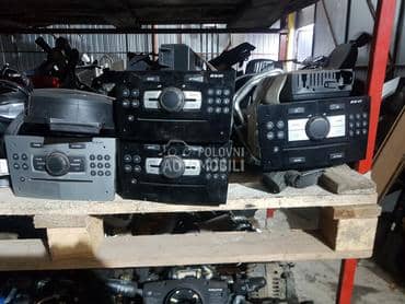 Radio cd30 mp3 za Opel Corsa D