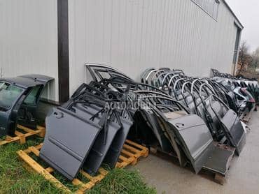 prednja desna vrata a b klasa za Mercedes Benz A Klasa, B Klasa od 2004. do 2012. god.