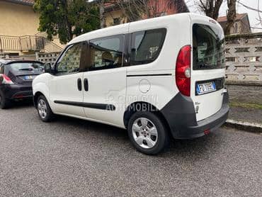 Fiat Doblo 2012. god. -  kompletan auto u delovima