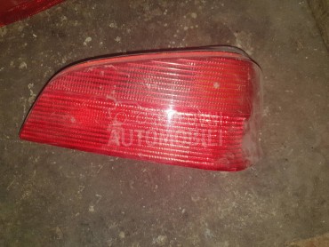 desna stop lampa za Peugeot 106 od 1999. do 2003. god.