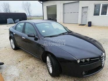 Alfa Romeo 159 -  kompletan auto u delovima