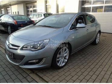Opel Astra -  kompletan auto u delovima