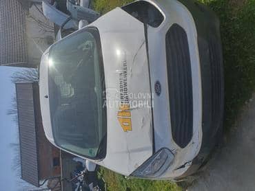 Ford Courier tdci 2015. god. -  kompletan auto u delovima