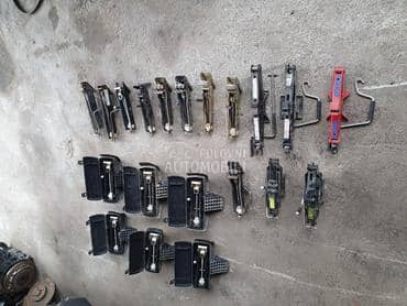 auto dizalica za Audi 80, 90, 100 ...