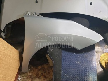 desno krilo za Peugeot 3008