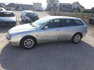 Alfa Romeo 156 -  kompletan auto u delovima