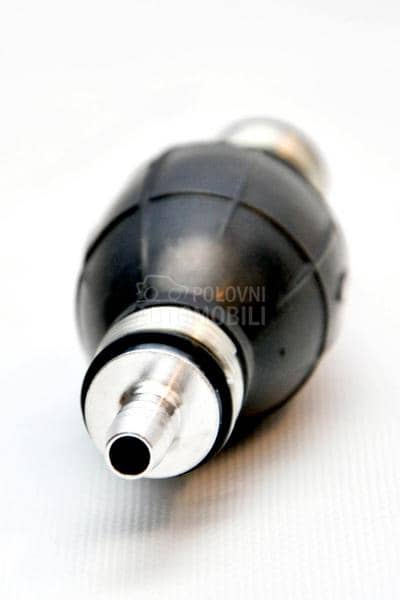 Pumpa za gorivo i  ulje Kruška 8 mm