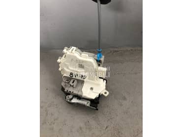 Brava za prednja desna vrata za Audi Q2