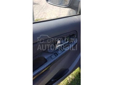 Brava unutrasnja za Seat Cordoba