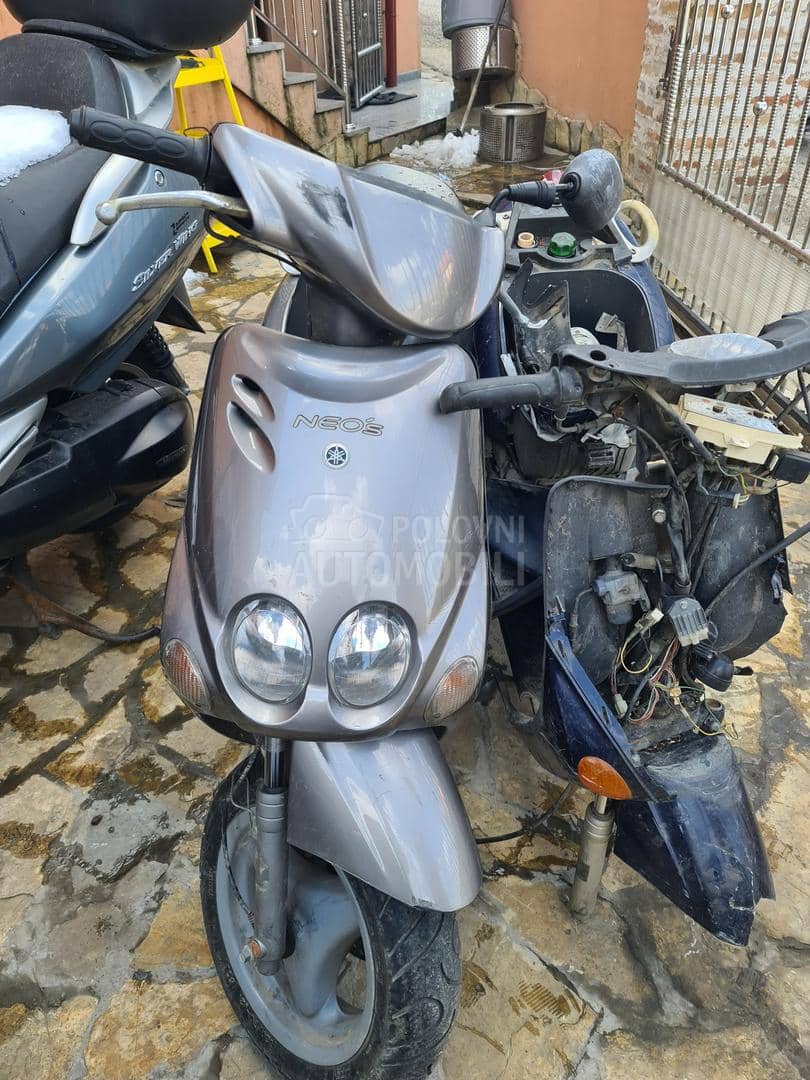 Yamaha Neos 50cc Delovi i oprema za motore Polovni Automobili