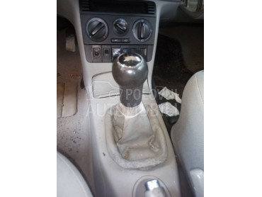 Rucka menjaca za Volkswagen Polo