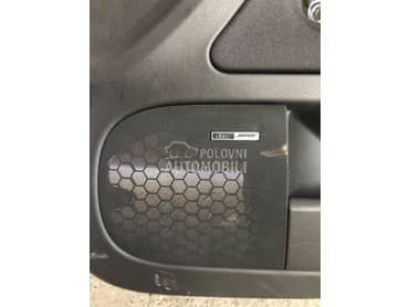 Mrezica za zvucnike za Audi A4 od 2001. do 2008. god.