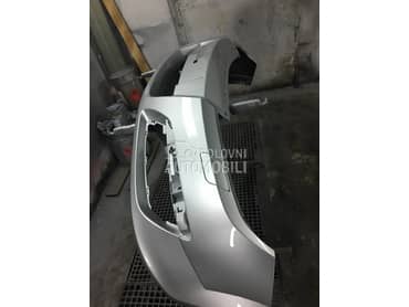 Prednji branik Novi u boji za Opel Astra H od 2004. do 2007. god.