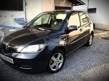 Mazda 2 dizel -  kompletan auto u delovima