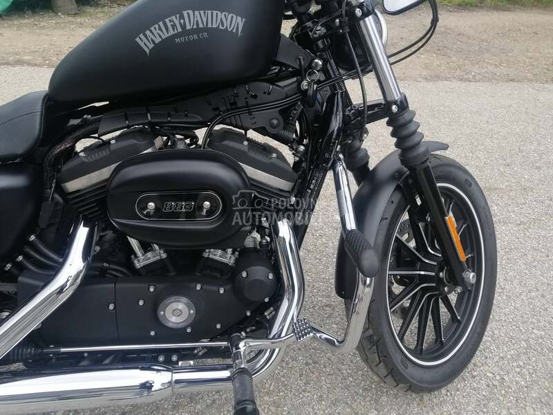 Harley Davidson IRON 883
