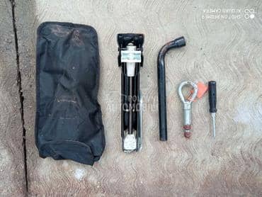 Set rezervnog tocka nov  