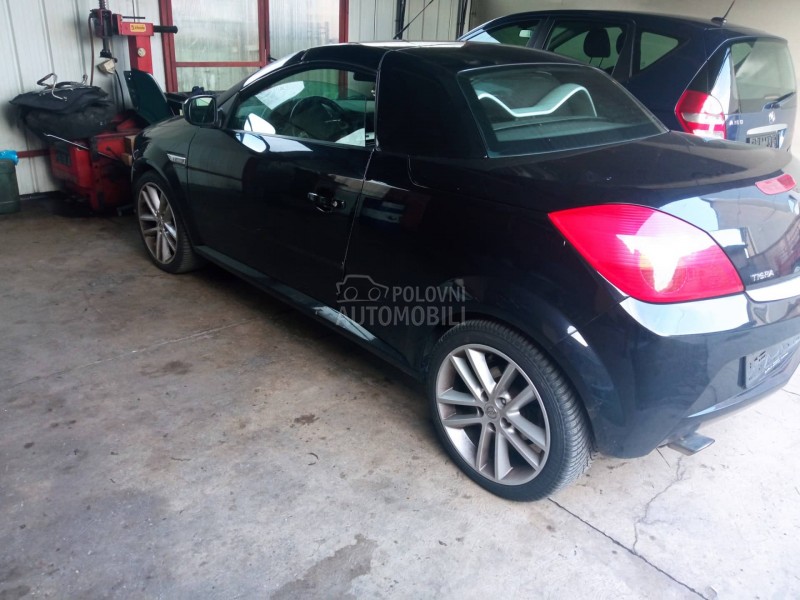 Opel Tigra -  kompletan auto u delovima