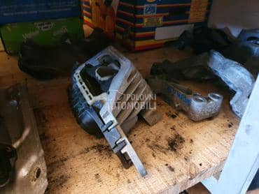 nosac menjaca motora nosaci za Opel Astra K od 2015. do 2021. god.