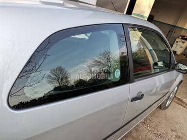 stakla za Ford Fiesta od 2002. do 2005. god.