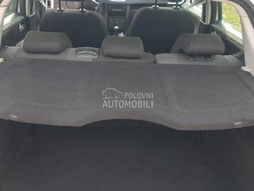 polica gepeka za Peugeot 207