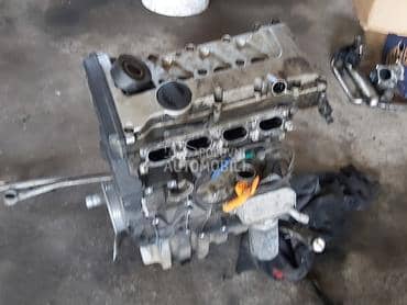 Kompletan motor 2.0b za Audi A4