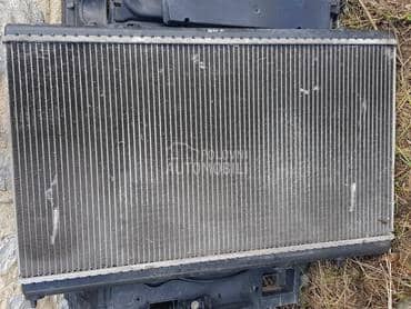 hladnjak vode za Peugeot 807