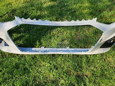 branik s line b9 za Audi A4