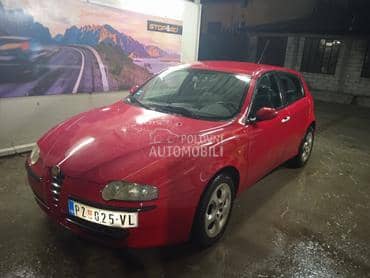 Alfa Romeo 147 -  kompletan auto u delovima