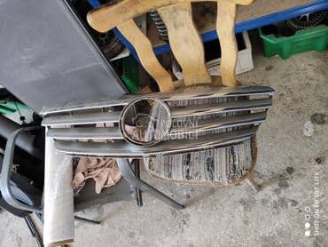 Prednja maska za Mercedes Benz B Klasa