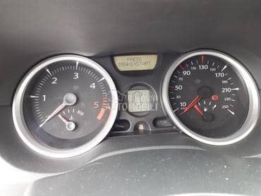 Sat megan 2 restajling za Renault Megane