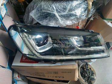 XSENON FAR za Volkswagen Touareg od 2014. do 2018. god.