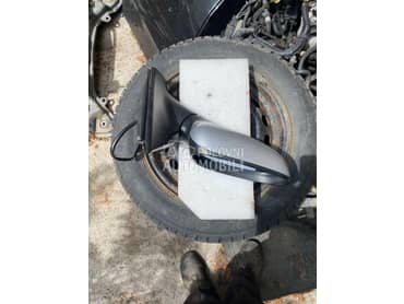 Desni retrovizor za Fiat Bravo od 2004. do 2012. god.