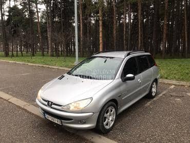 Peugeot 206 -  kompletan auto u delovima