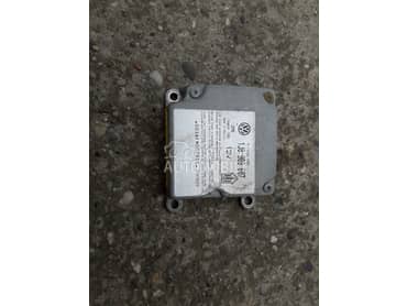 Centrala airbega za Volkswagen Passat B5