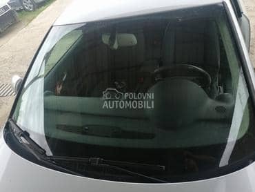 sofer sajbna za Audi A3 od 2003. do 2005. god.