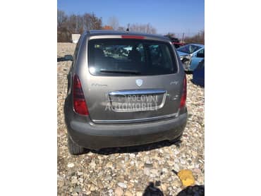 staklo za Lancia Musa od 2003. do 2014. god.