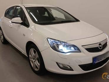 Delovi za Opel Astra J 2011. god.