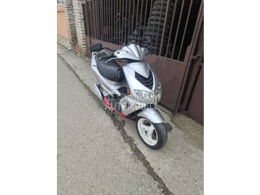 Peugeot speedfight 2