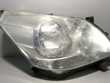 Prednja svetla za Toyota Verso od 2009. do 2012. god.