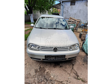 Volkswagen Golf 4 -  kompletan auto u delovima
