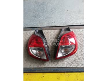 Leva i desna stop lampa za Renault Clio od 2009. do 2013. god.