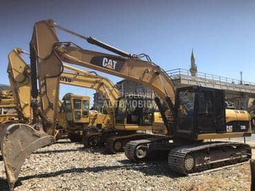 CAT 320D