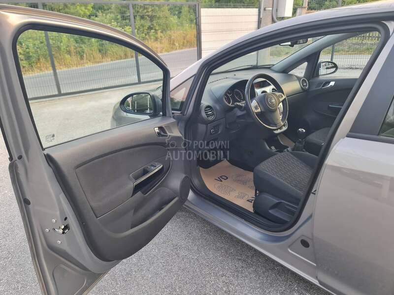 Opel Corsa D 