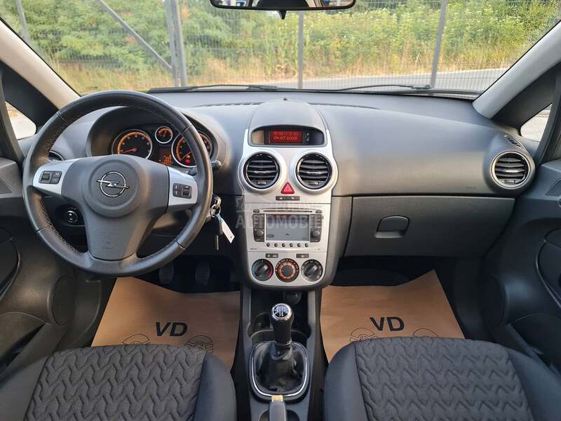 Opel Corsa D 