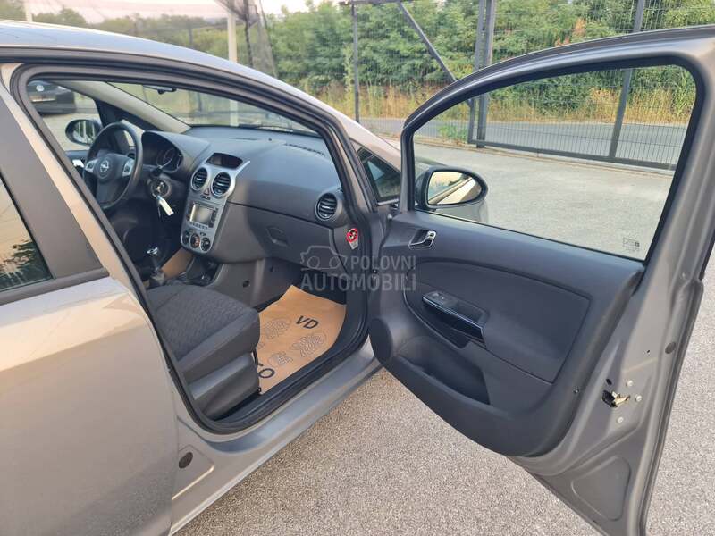 Opel Corsa D 
