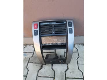 sredisnja konzola za Hyundai Tucson od 2002. do 2010. god.