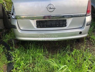 Branik zadnji karavan Z157 za Opel Astra H