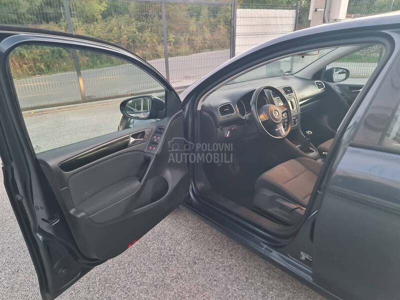 Volkswagen Golf 6 1.6TDI N E M A C K A